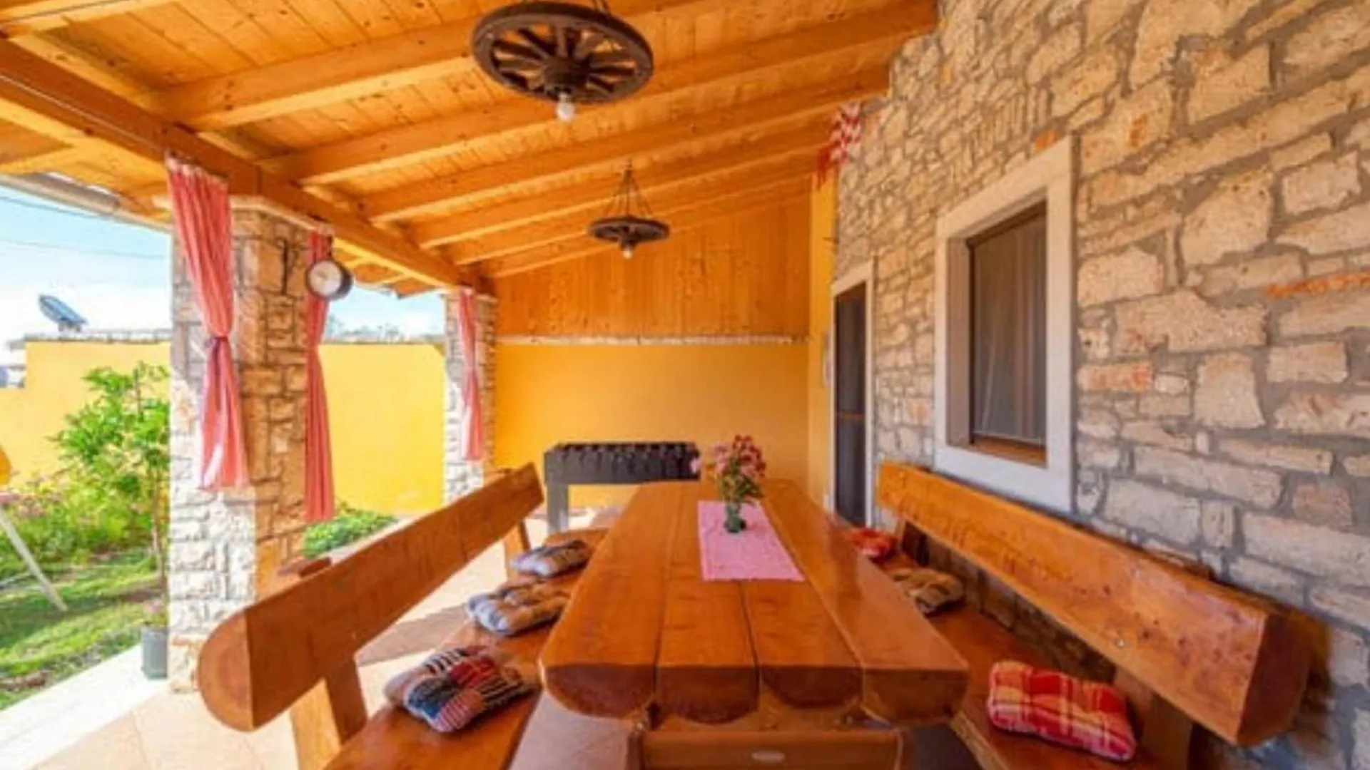 Holiday Home Luna - Holiday Home Mednjan 0*,